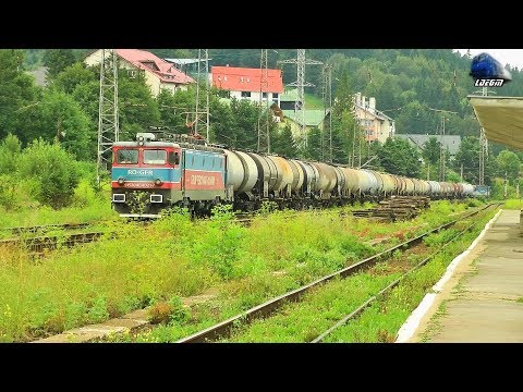 LE5100 40-1021-7 & 060-EA 40-0803-9 RO-GFR E-Loks in Gara Predeal Station- 07 August 2017