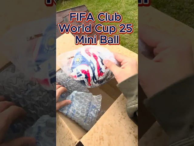 Vídeo relacionado con Mini Fútbol 12 Piezas, Balones de Espuma, Pelota Antiestres Niños, Balones de Fútbol Pequeños, Balones Antiestrés para Niños y Adultos