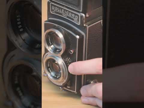 The Sound of a Rolleicord V - ASMR