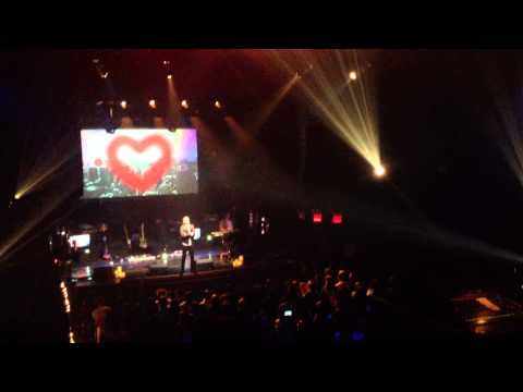 Kevin Singleton - singing From the Inside out at Hillsong NYC