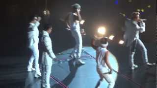 BIGBANG - Fantastic Baby (London 2012 Alive Galaxy Concert @ Wembley Arena)