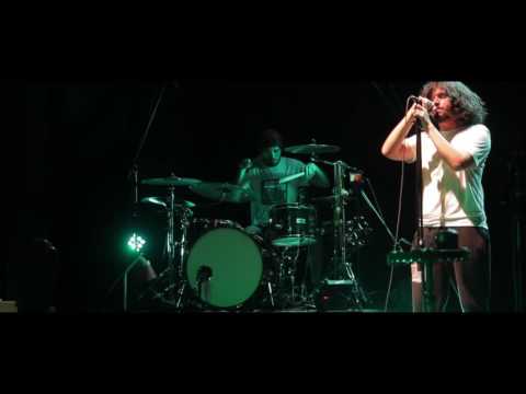 Tantos Otros Todavía - 02 Tantos Otros Todavía (En vivo Tratamiento de Luz)