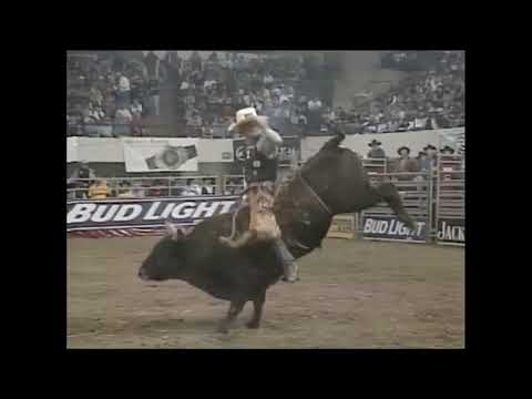 Troy Dunn vs Lil Moody Blues - 99 PBR Billings (85 pts)