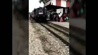 preview picture of video 'Melani to pilibhit railway line band Kar degayi'