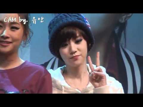 [FanCam]101127 Seungyeon ASK Fansign by 유안