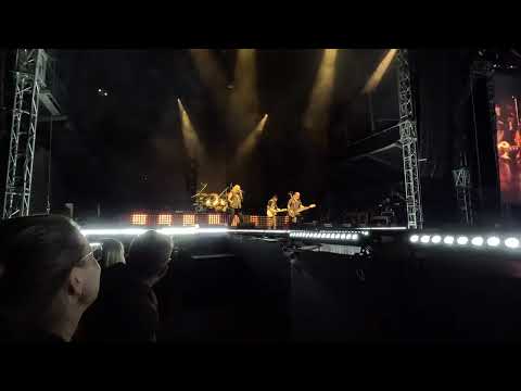 Kabát Nesmrtelná teta