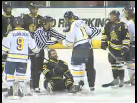 Anthony Collins vs Kyle Lundale