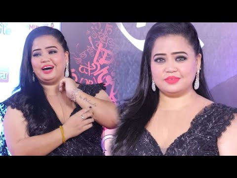 Bharti Singh's Grand Entry and Funny Moments and jokes wih Media At Mirchi Music Award