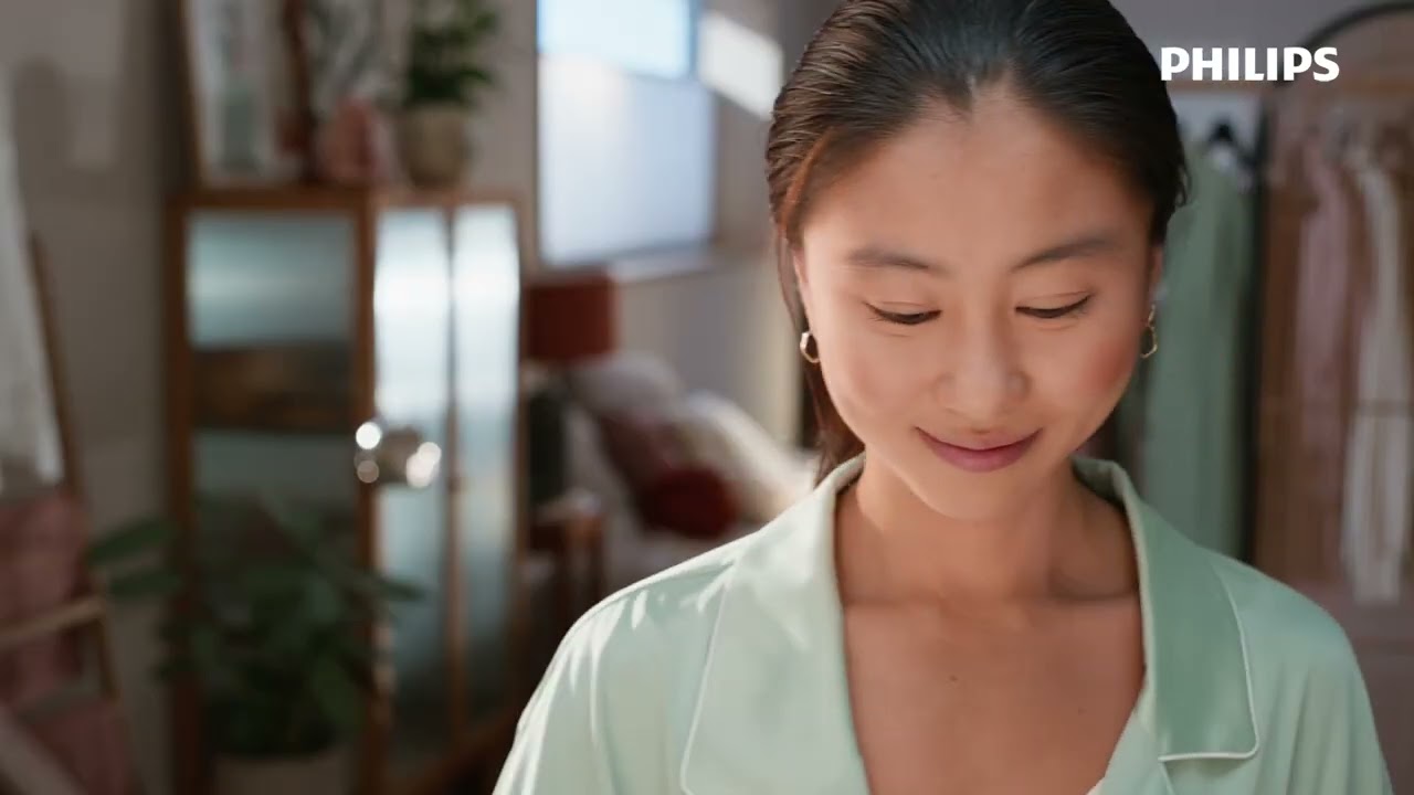 Электрическая зубная щетка PHILIPS Sonicare HX7108/01 серии 5300 video preview