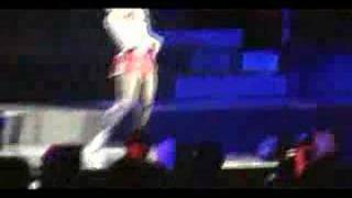 Gwen Stefani  -  Danger Zone  HD