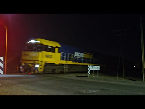 4MA5 PN down "Linfox Express #2" (NR82, NR116), Melbourne to Adelaide, 2250, 12/2/25, Stawell VIC