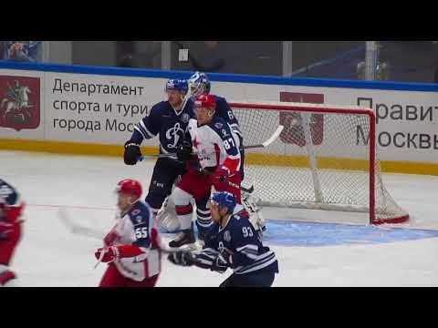 Ivan Bocharov in action during Dynamo-CSKA preseason hockey game 08/18/17