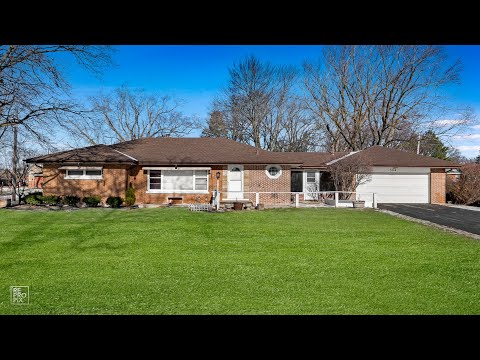 Gorgeous 3 Bedroom Home in Mount Prospect! property video