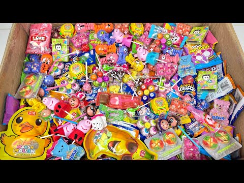 Unpacking So Many Kind Of Lollipop, Candy, Marshmallow, and Put Into The Box