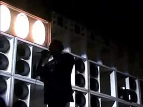 Mc Cazuza e Mc Bobô