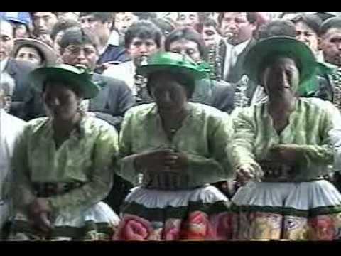 Chicas Rosas y Claveles (Entierro de Frida) - Part 2