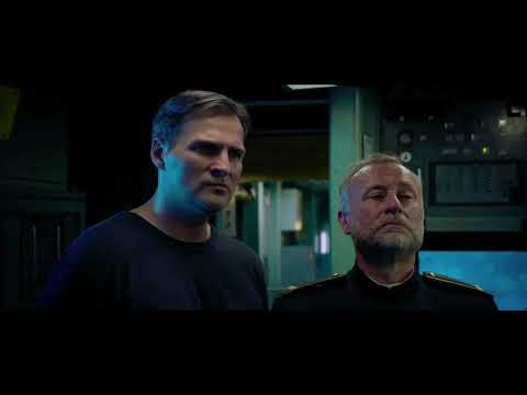 Russian Destroyer protects U.S. Submarine | Hunter Killer