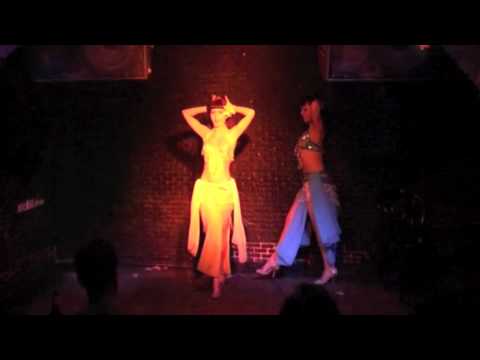 Burlesque show by Evil, evil Girrrlsss. Exótica. Rockin' in Baghdag
