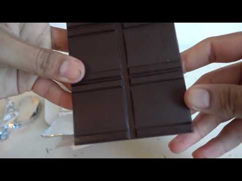 UNWRAPPING CACHET UNQIUE BELGIAN CHOCOLATE UGANDA 80% DARK CHOCOLATE