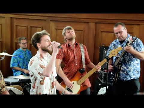 LOU DEPRYCK , ça plane pour moi, enterrement Lessines 30 09 2023