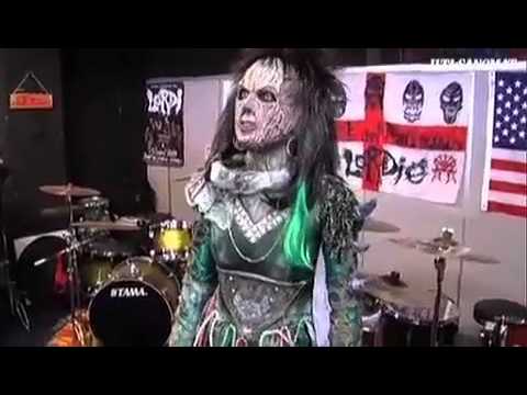 Lordi esittelee uudet hirviöpuvut