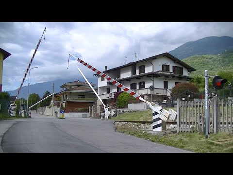 Spoorwegovergang Fornaci (I) // Railroad crossing // Passaggio a livello