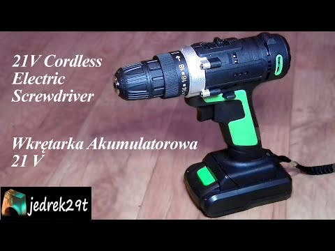 Showing the cordless screwdriver