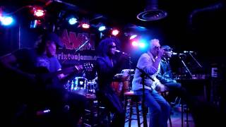 Alabama 3 - Two Heads - New Years Eve