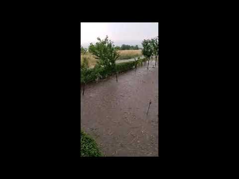 Kiša i grad u Nišu i Prokuplju, do kraja dana nevreme moguće i u ostalim gradovima na jugu