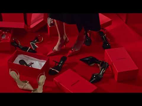The Ferragamo Bow Pump: A Retro Story