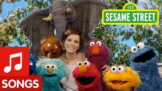Sesame Street: Elmo and Martina McBride Sing About Pretending