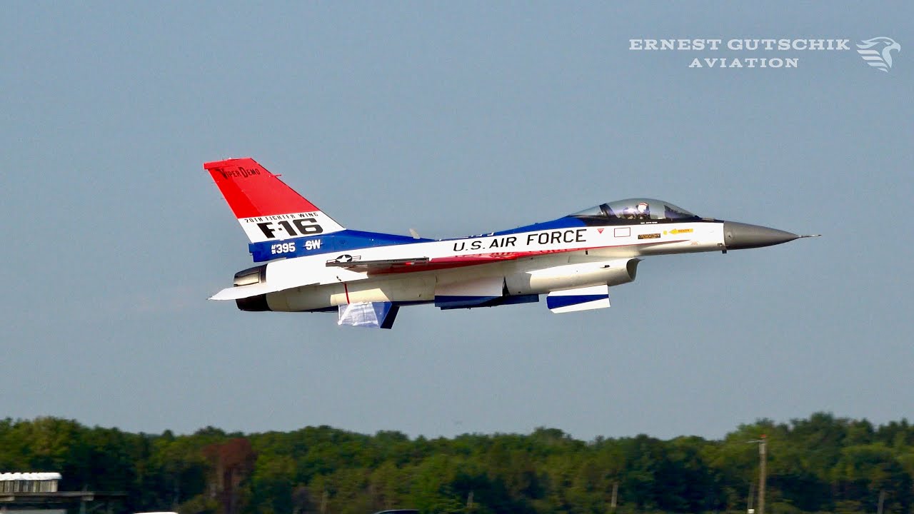 (4K) F-16 Viper Demo Team | Airshow London-SkyDrive Hour of Power 2024