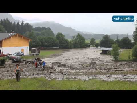 wetteronline.de: Schlammlawine rast durch Oberstdorf (15.6.2015)