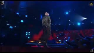 Eminem y Rihanna… zapateando