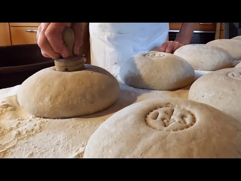 Unser täglich Brot - A echt´s Tiroler Bauernbrot im Steinofen gebacken!