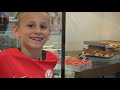 Na jubileumshirt heeft FC Utrecht nu ook een jubileumtaart [RTV Utrecht]