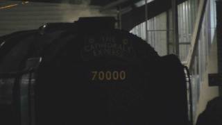 preview picture of video '70000 Britannia 'The Cathedrals Express' 03.12.2011'
