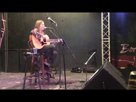 Kontzertu akustikoa antolatu dute gaur arratsaldean Gaztetxean