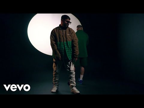 Sann Menna - Fingiendo