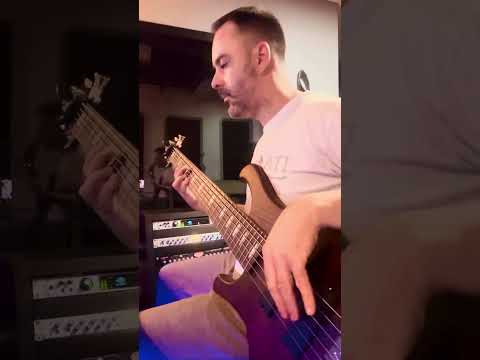 BAIXO SAB 66 STRINBERG! Criando linha de baixo! Tema final de show!