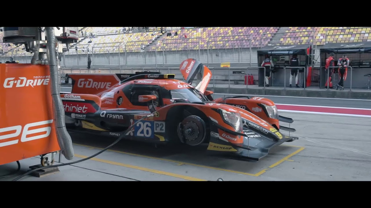 Это круче, чем Ламборгини / Блогер за рулем гоночного автомобиля!