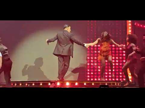 Rauw Alejandro - Mil Mujeres (Cosa Nuestra World Tour 2025 - PSD Dome Düsseldorf - LIVE -2025-06-19)