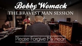 Bobby Womack &amp; Damon Albarn Perform &quot;Please Forgive My Heart&quot; - 2 of 4