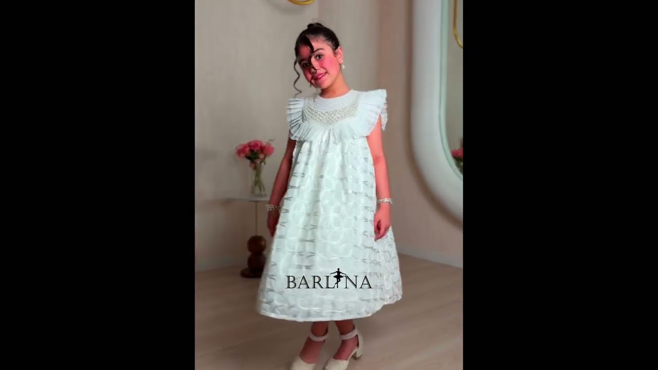 Girls' dress with a collar decorated with pearl details - 2 years - sky blue