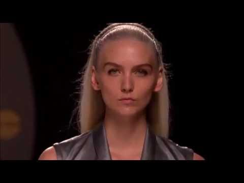 Ion Fiz Desfile Primavera Verano 2017 MBFWM - Modalia.es