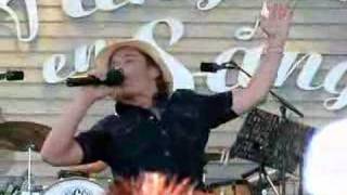 Sing for me - Andreas Johnson, Fångad av en sång