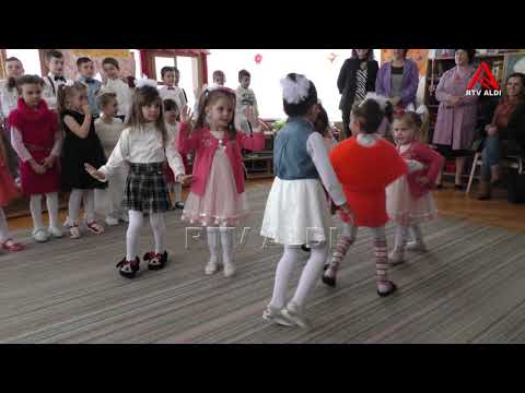 Fëmijët në çerdhen e fshatit Miratoc shënojnë datën e 7 dhe 8 marsit