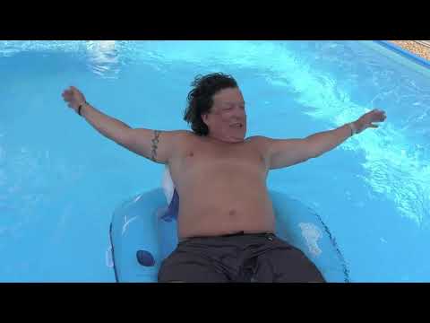 Koncert pro 10 miliónů - pozvánka Richard Genzer