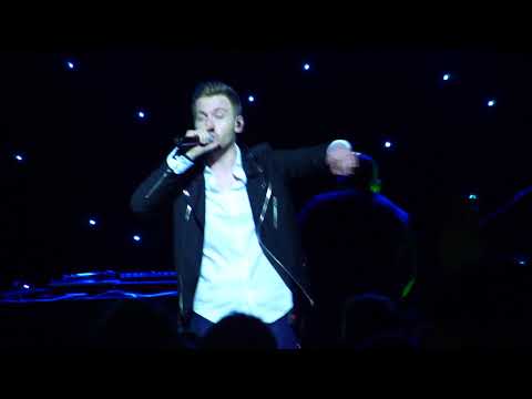 Stage Fever by Adam Kram: Macklemore & Ryan Lewis – Can't Hold Us