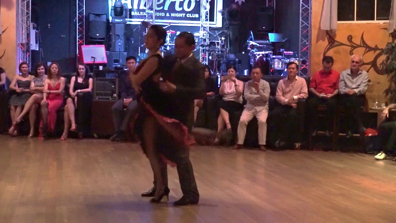 Carlos & Maureen Urrego Tango Demo @ Milonga @ Alberto's 2017 Mar 12